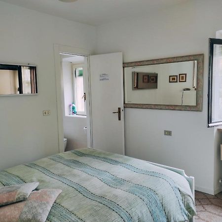 Maddalena House Apartment Варена Екстериор снимка
