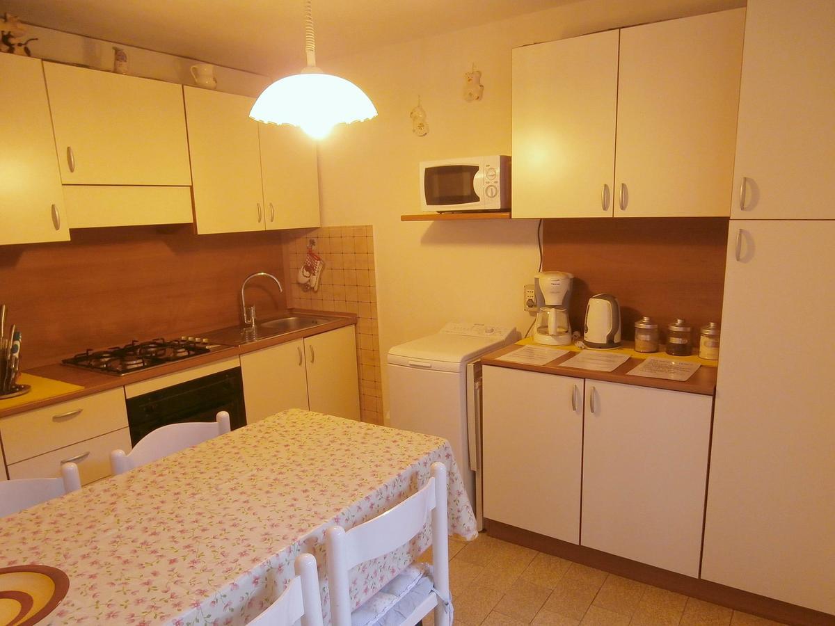 Maddalena House Apartment Варена Екстериор снимка
