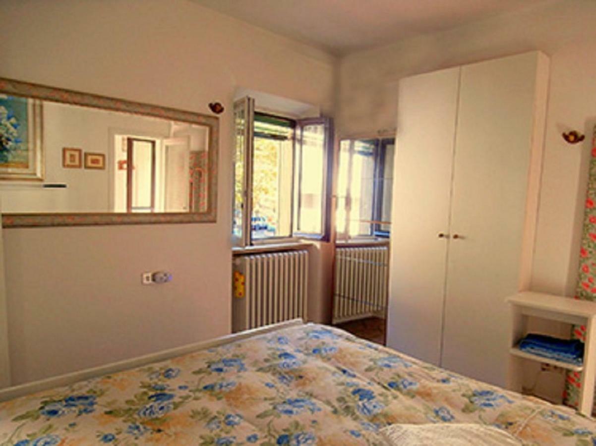 Maddalena House Apartment Варена Екстериор снимка